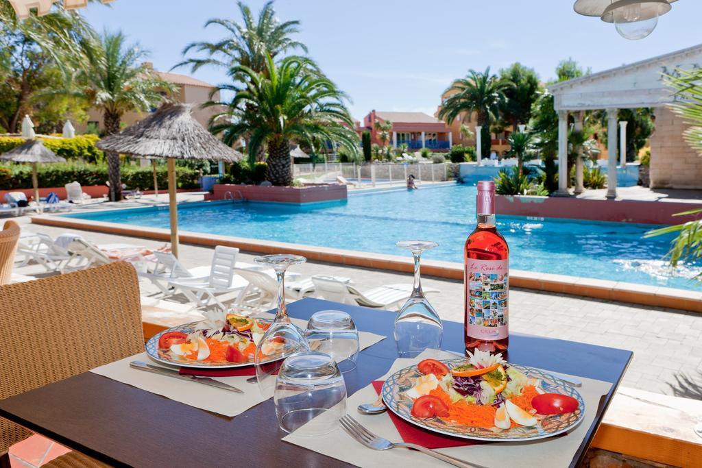 Ibis Styles Perpignan Canet En Roussillon Exterior foto